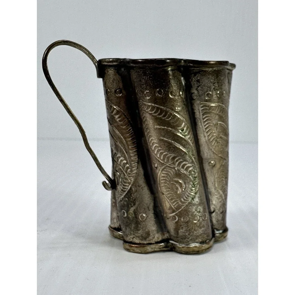 Vintage Handmade‎ Silver Tone Metal Scalloped Edge Carved Cup